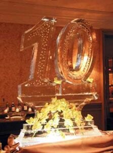 10 ice sculpture large with flowers in base