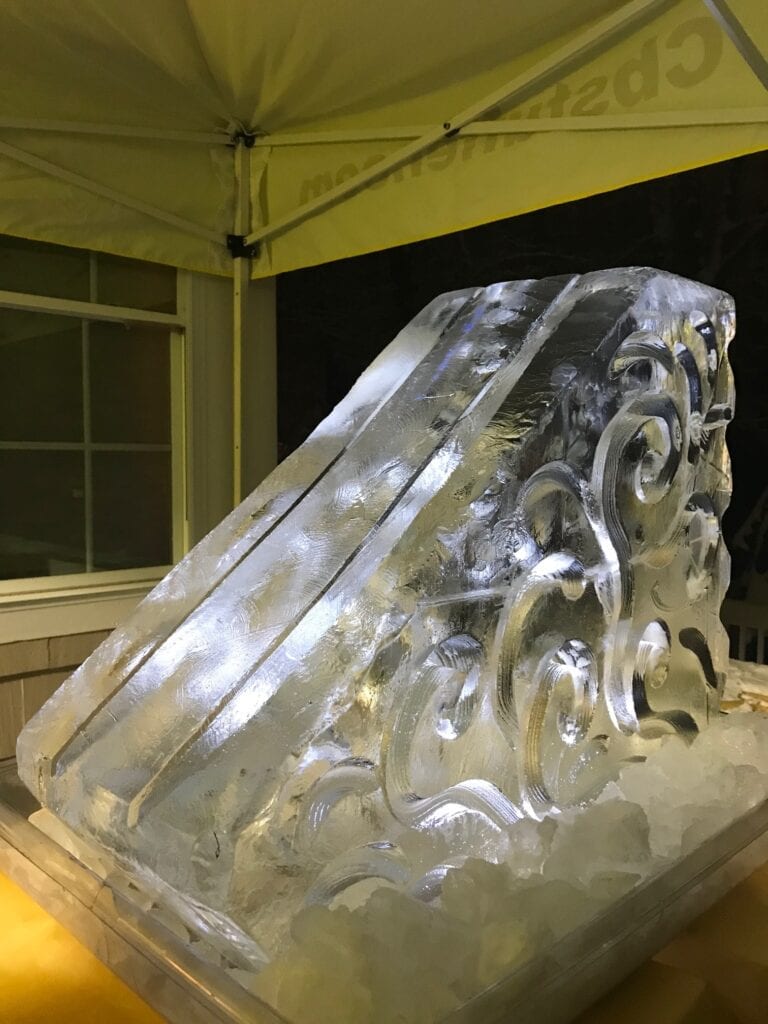 Shot Luges – Brilliant Ice Sculpture