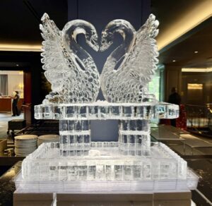 Swan and two tier raw bar '26
